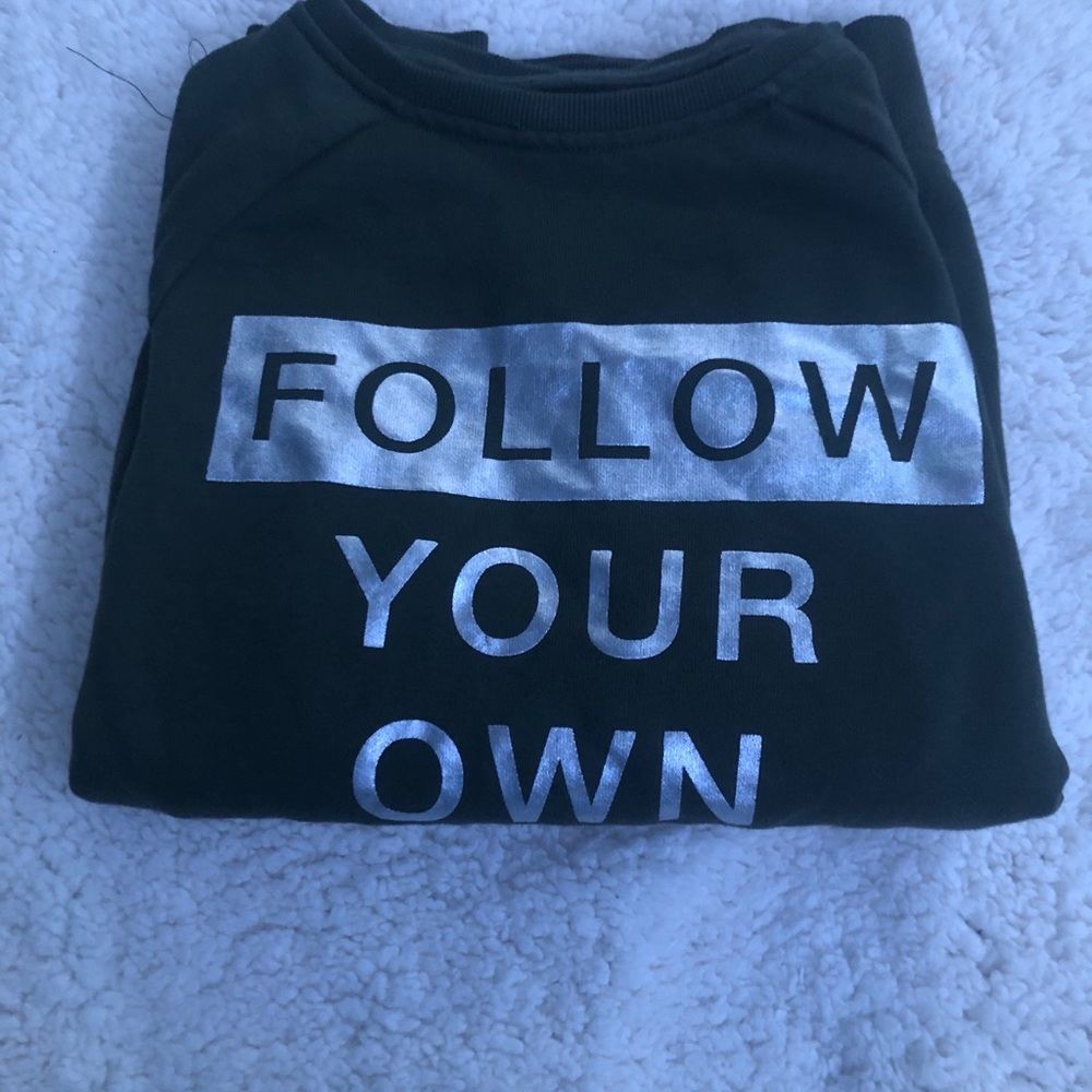 Sweater - Picture 4 of 4